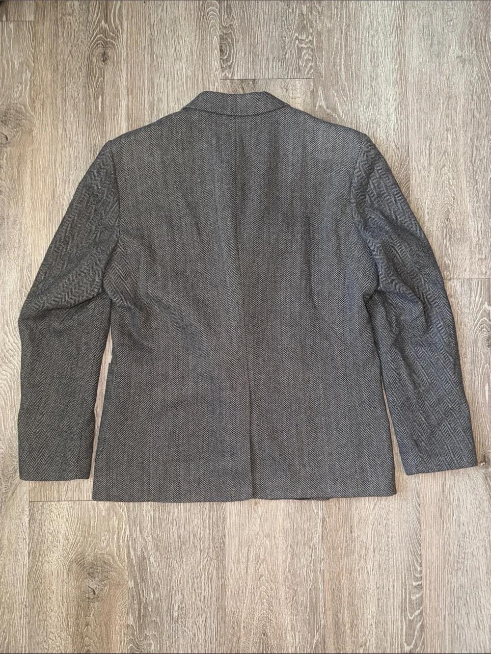 Pj Paul jones Men's Gray Herringbone Two-Button Sport Coat Blazer wool blend